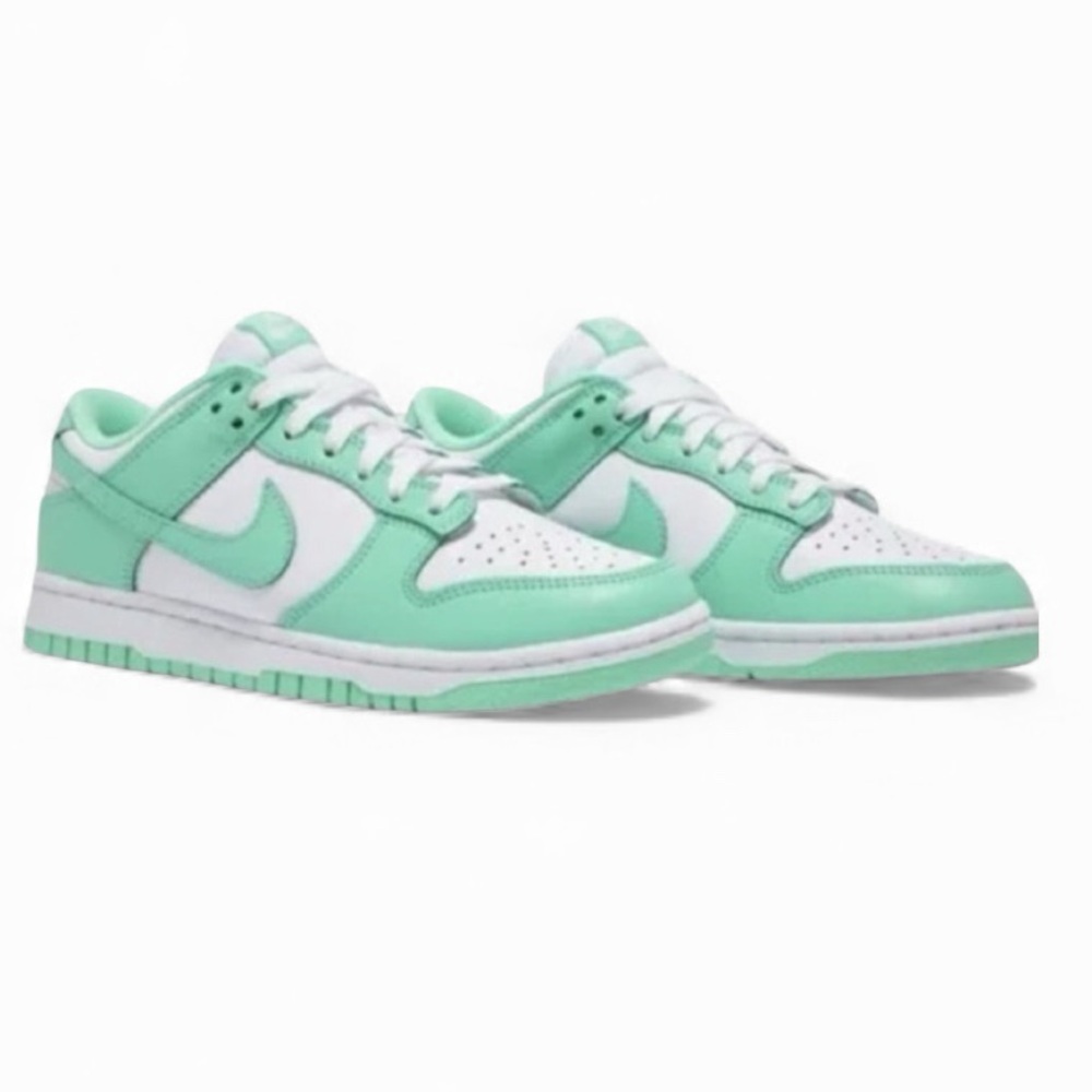 Nike Dunk Low “Green Glow” or “Clear Jade” Women’s Sneakers - EUC